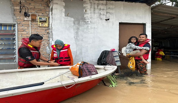 Tanjung Rambutan dilanda banjir kilat