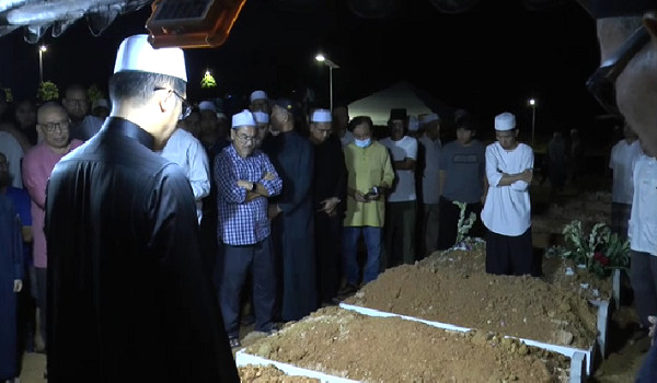 Jenazah bekas Ketua Pengarah Penyiaran selamat dikebumikan