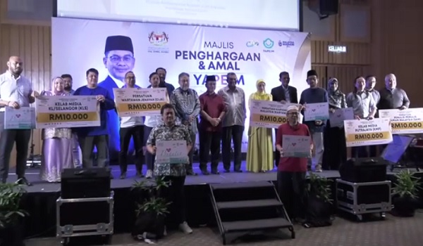 YAPEIM sumbang RM50,000 bantu pengamal media dan penggiat seni tempatan