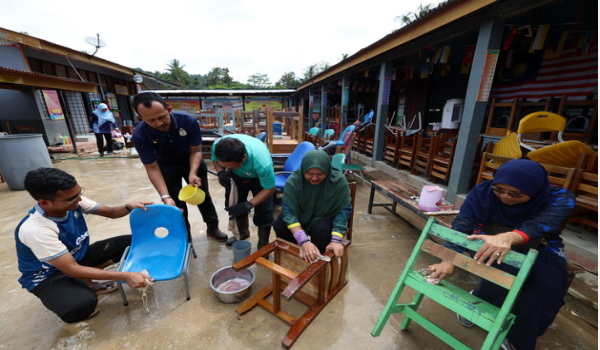 Jumlah penduduk terjejas banjir di enam negeri semakin berkurang