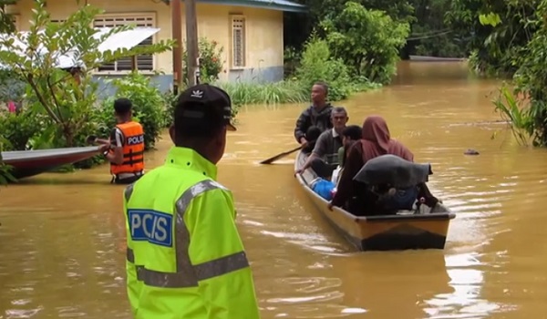 Situasi banjir di Pantai Timur dan Johor bertambah buruk