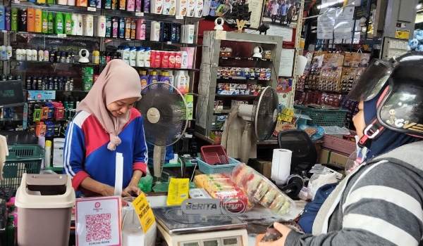 Agrobazaar Rakyat Borong Wann tingkat jualan menerusi transaksi tanpa tunai