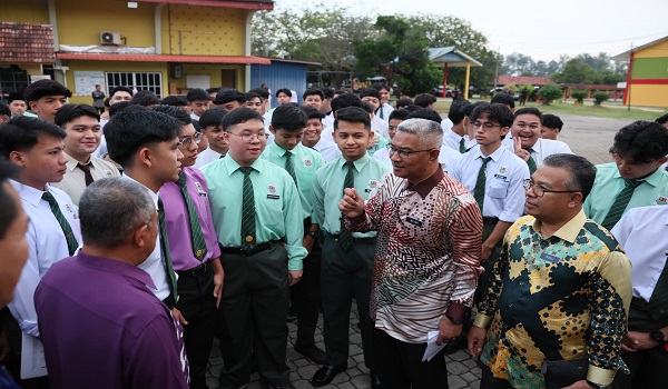 SPM : 18,612 calon duduki peperiksaan di Terengganu