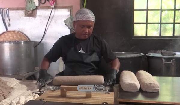 Pasar Payang ketengahkan makanan tradisional Terengganu sempena cuti sekolah