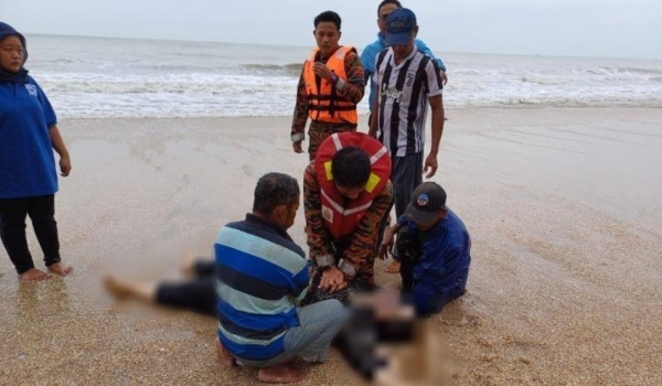 Dua bersaudara ditemukan lemas, mandi di Pantai Bayu Impian