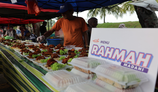 Perkenal bantuan mikro rendah perkasa peniaga bazar Ramadan