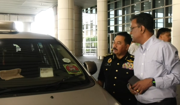 Kenderaan ‘ulat KLIA’ dilucut hak, operasi JPJ sasar warga asing & teksi awam