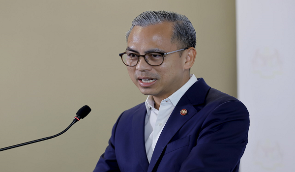 Menteri Komunikasi merangkap jurucakap Kerajaan Perpaduan Datuk Fahmi Fadzil ketika sidang media mingguan Kabinet di Menara Komunikasi hari ini. Foto- BERNAMA