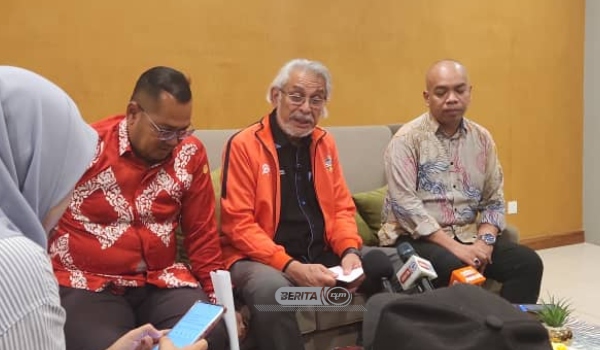 Sidang media selepas merasmikan Karnival Usahawan KADA 2025 di Tunjong, Kota Bharu
