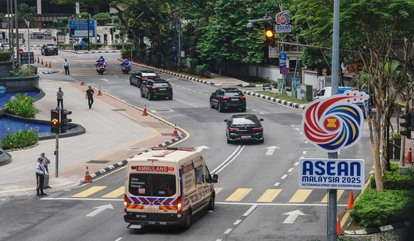 Raptai pergerakan kenderaan sempena Sidang Kemuncak ASEAN ke-47 dan Sidang Kemuncak Berkaitan yang dijadual berlangsung dari 26 hingga 28 Oktober ini di Pusat Konvensyen Kuala Lumpur hari ini/BERNAMA