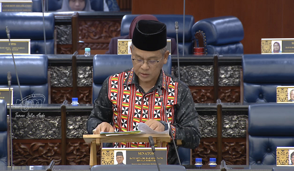 Menteri di Jabatan Perdana Menteri (Hal Ehwal Agama) Datuk Dr Mohd Na’im Mokhtar/RTM