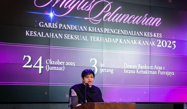 Datuk Seri Azalina Othman Said/ BERNAMA
