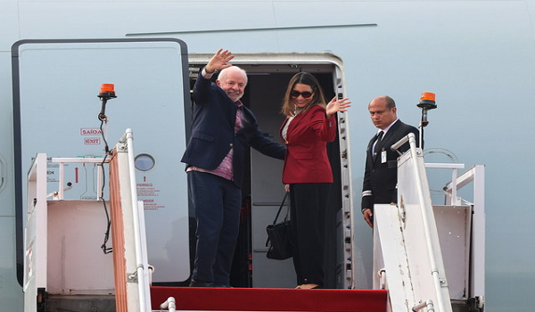 Presiden Brazil, Luiz Inacio Lula da Silva berlepas pulang selepas menamatkan lawatan rasmi selama tiga hari ke Malaysia sebagai tetamu Pengerusi ASEAN sempena Sidang Kemuncak ASEAN ke-47 dan Sidang Kemuncak Berkaitan di Kuala Lumpur/ BERNAMA