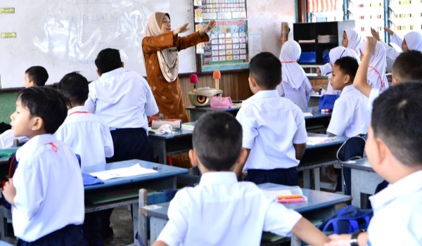 Tarikh pembukaan sekolah berbeza mengikut kumpulan negeri
