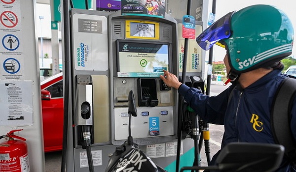 BUDI95: Lebih 13 juta rakyat nikmati penjimatan RM800 juta pada bulan pertama - MOF