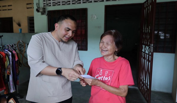 PM sampai sumbangan kepada ibu tunggal di Semambu