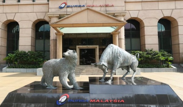 Bursa Malaysia meningkat pada awal dagangan