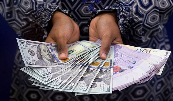 Ringgit dibuka tinggi berbanding dolar AS