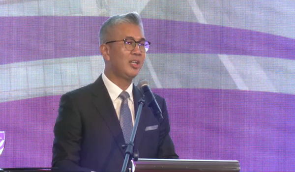 Menteri Pelaburan, Perdagangan dan Industri, Tengku Datuk Seri Zafrul Tengku Abdul Aziz ketika berucap pada Majlis Forum ‘Unleashing the Power of Women in ASEAN: Trade and Industry Across Borders’ di Menara MITI/ RTM