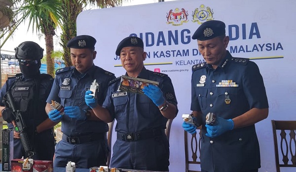 Kastam rampas lebih 1 juta batang rokok seludup