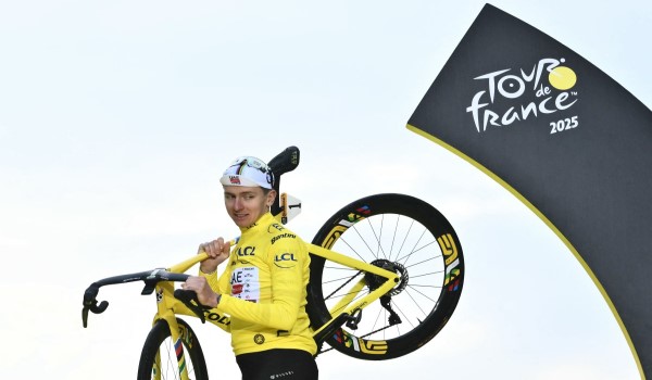 2807 SKN LE TOUR DE FRANCE 3