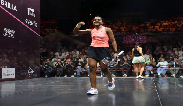 Aksi jaguh Skuasy wanita negara, S. Sivasangari pada aksi suku akhir Skuasy Klasik London 2025 / Foto FB  dunlopsquash