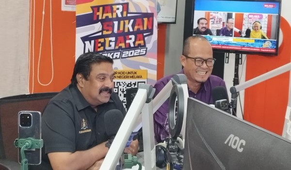 Sekitar Bicara Santai Wakil Rakyat Untuk Rakyat bersama Exco Belia, Sukan & NGO, Datuk VP Shanmugam yang berkongsi tentang "Hari Sukan Negara" Peringkat Negeri Melaka 2025/Foto MELAKAfm
