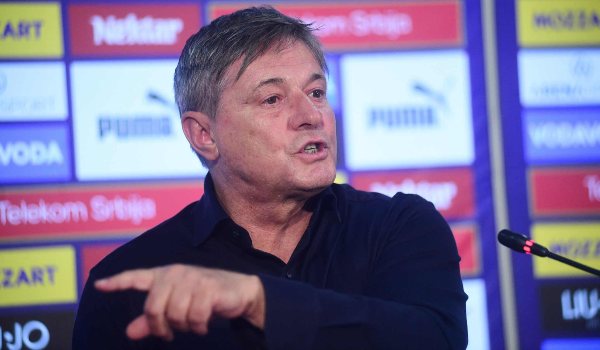 Ketua jurulatih pasukan kebangsaan Dragan "Piksi" Stojkovic