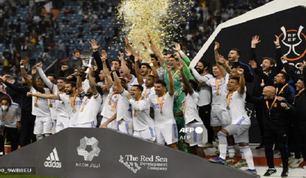 Real Madrid julang Piala Super Sepanyol 
