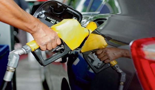 Subsidi petrol: Kerajaan kaji semula mekanisme 