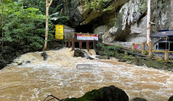 Taman Rekreasi Gua Kelam