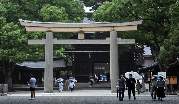 Pengecualian visa, yen lemah akan lonjak pelancongan, beli-belah di Jepun