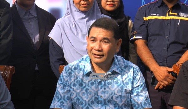 100 mesin layan diri disediakan dalam tempoh sebulan