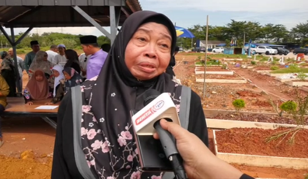 2104 KEBUMI MARLIA 2