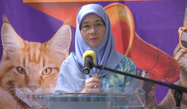 1412 TUNKU AZIZAH PAMERAN KUCING 2