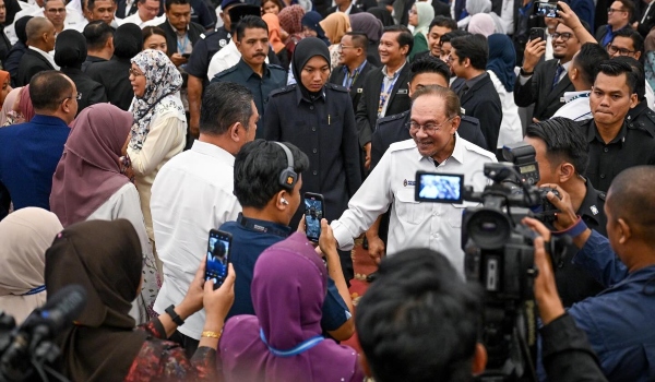 Perdana Menteri Datuk Seri Anwar Ibrahim