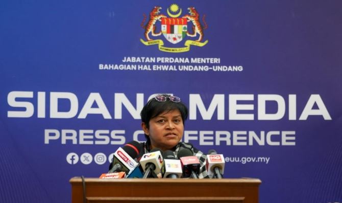 Menteri di Jabatan Perdana Menteri (Undang-Undang dan Reformasi Institusi), Datuk Seri Azalina Othman Said.-Foto Bernama