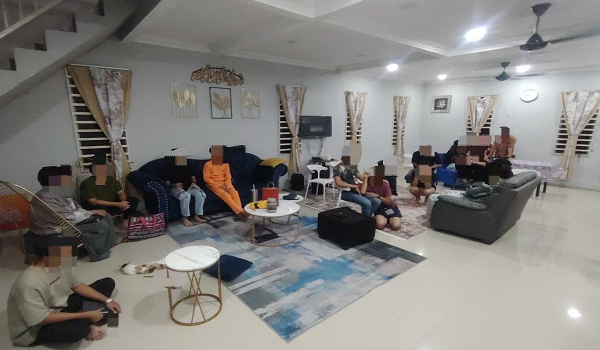 2307 JNY POLIS SERBU GAY3