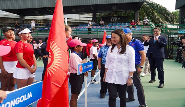 1806 SKN HANNAH GERAN TENIS 3