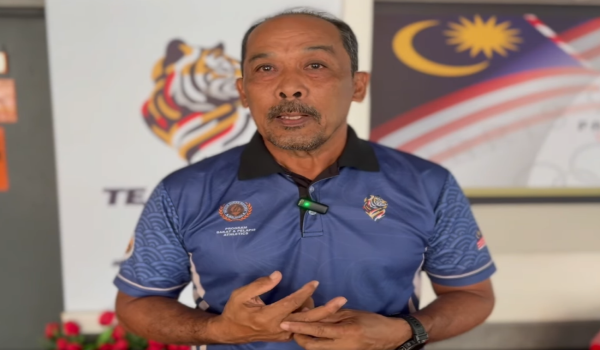 1607 SKN HEAD COACH OLAHRAGA 1