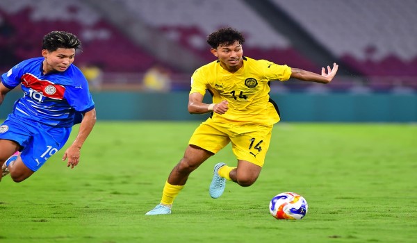 1607 SKN REAX NAFUZI PIALA AFF 2