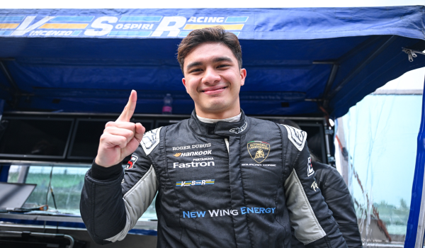 0811 SKN ADAM JUARA SUPER TROFEO 1