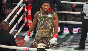 Petinju Britain, Anthony Joshua, yang tiba bagi pertarungan heavyweight bukan kejuaraan menentang Jake Paul di Miami pada 19 Dis 2025, cedera dalam kemalangan maut di Lebuhraya Lagos-Ibadan pada 29 Dis 2025/REUTERS