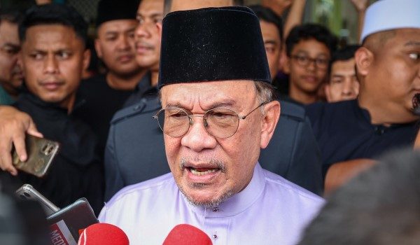 Foto FB Anwar Ibrahim