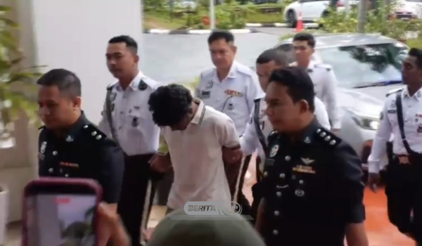 Tertuduh, R. Saktygaanapathy di Mahkamah Majistret Klang
