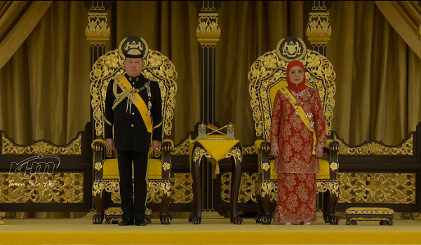 YDP Agong menyempurnakan istiadat pengurniaan Darjah Kebesaran, Bintang dan Pingat Persekutuan kepada 161 penerima