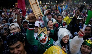 Sorakan penyokong Mexico bergema selepas El Tri mara ke pusingan 16 terbaik/Foto REUTERS