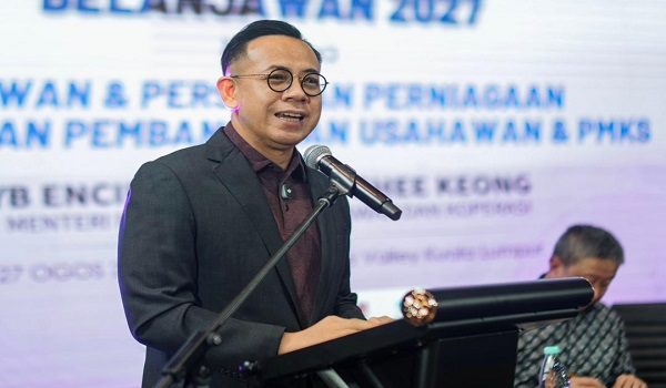 Menteri Pembangunan Usahawan dan Koperasi, Steven Sim