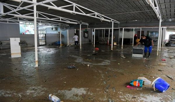 Keadaan banjir di Taman Sri Muda pada tahun 2021 / Foto Fail BERNAMA