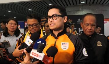 Dr Mohammed Taufiq ditemu bual pemberita pada Majlis Sambutan Ketibaan Skuad Sepak Takraw Negara dan Kontinjen Malaysia daripada Temasya Sukan Asia 2026 / Foto RTM